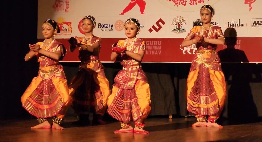 You are currently viewing From Practice Room to Stage: How Aarambh Academy Builds Confident Performers