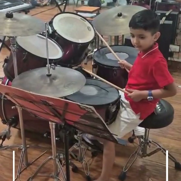 Drum classes at Aarambh Music & Dance Academy, Rohini